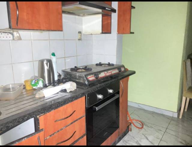 2 BEDROOM HOUSE FOR SALE IN DAWN PARK EXT